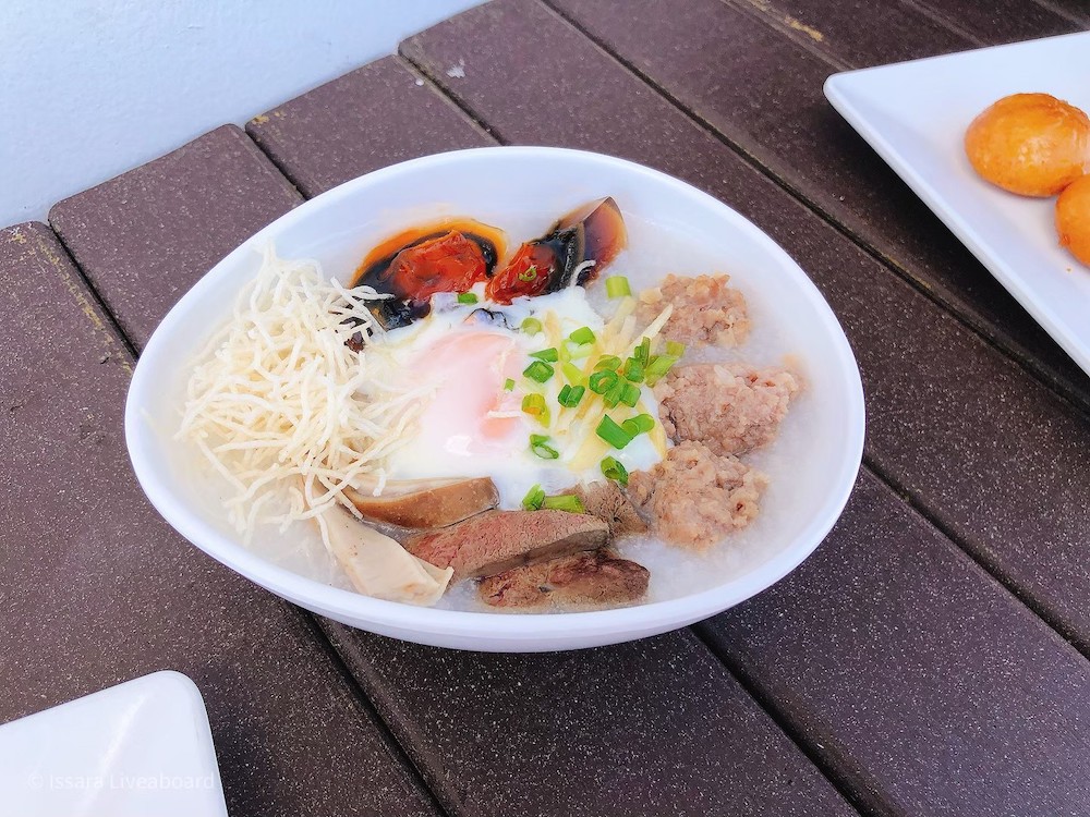 食事 #1/イッサラ/シミランクルーズ