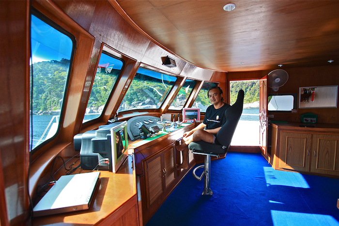 キャプテンルーム/マンタクイーン3/シミランクルーズ