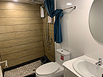 BATH ROOM #1/HOBO-YA SIMILAN DIVE SAFARI/MV DEEP ANDAMAN QUEEN/SIMILAN LIVEABOARD
