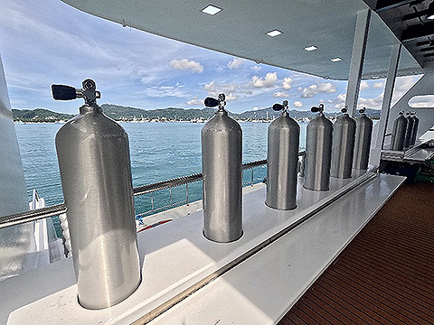 SIMILAN ISLAND - RICHELIEU ROCK DIVING SAFARI/MV MANDARIN QUEEN9#7