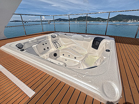 SIMILAN ISLAND - RICHELIEU ROCK DIVING SAFARI/MV MANDARIN QUEEN9#8