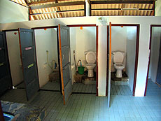 HOBO-YA SIMILAN／SIMILAN ISLANDS／DAY TRIP SNORKELING (SEASTAR)／SIMILAN ISLAND TOILET