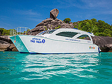 HOBO-YA SIMILAN／SIMILAN ISLANDS／DAY TRIP SNORKELING (SEASTAR)／CATAMARAN BOAT #1